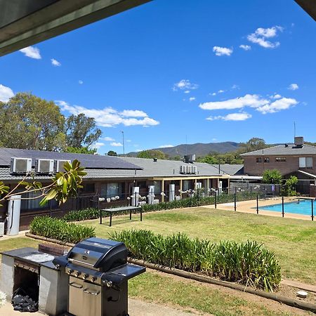 Tumut Valley Motel Pet Friendly Ngoại thất bức ảnh