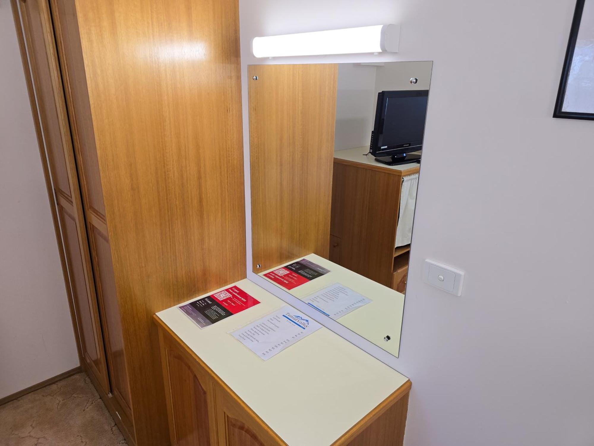 Tumut Valley Motel Pet Friendly Ngoại thất bức ảnh